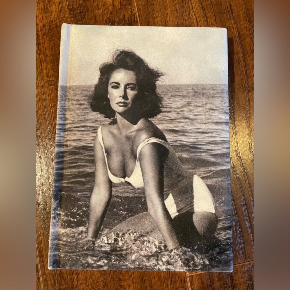 Elizabeth Taylor Blank Journal 60s 50s Velvet Cleopatra Taylor Swift Hollywood